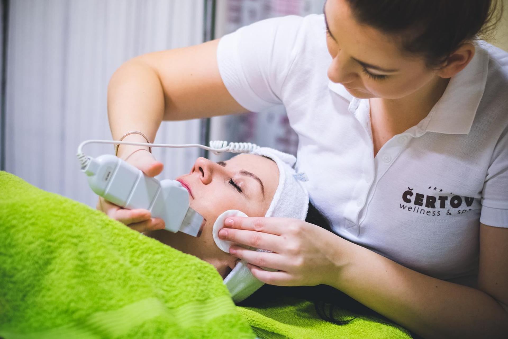 Wellness & Spa Hotel Certov Kültér fotó